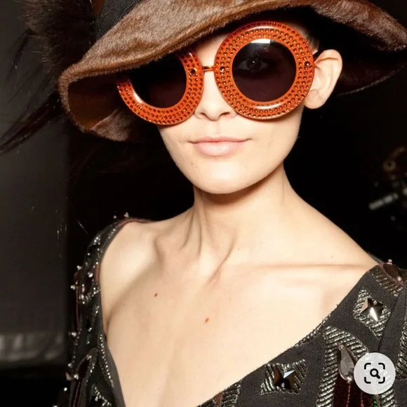 Louis Vuitton | Accessories | Im Searching For Louis Vuitton  display picture 1